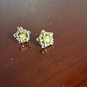 Elegant Gold Floral Earrings